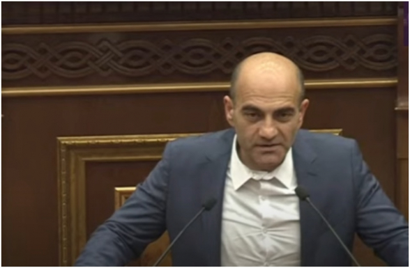 Если штрафовать получающего 75 тысяч драмов 5 раз за месяц, то что он тогда отнесёт домой? – Тадевос Аветисян (видео)